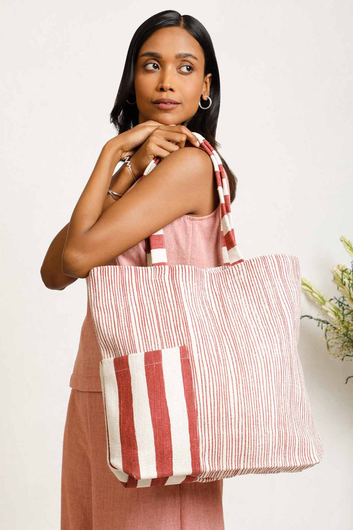 NOSTALGIA 2.0 POCKET TOTE