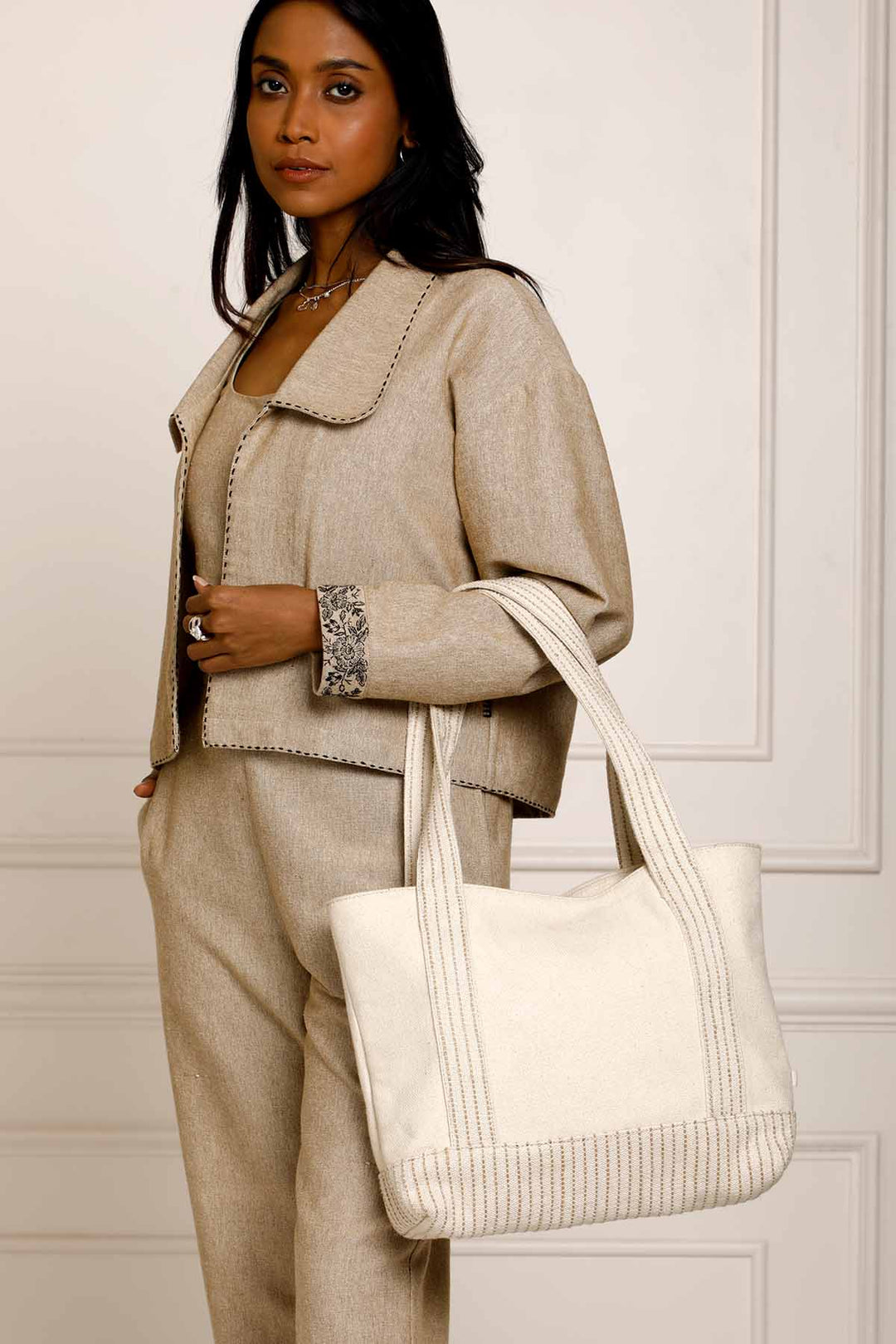 Sai Riyo Tote Bag