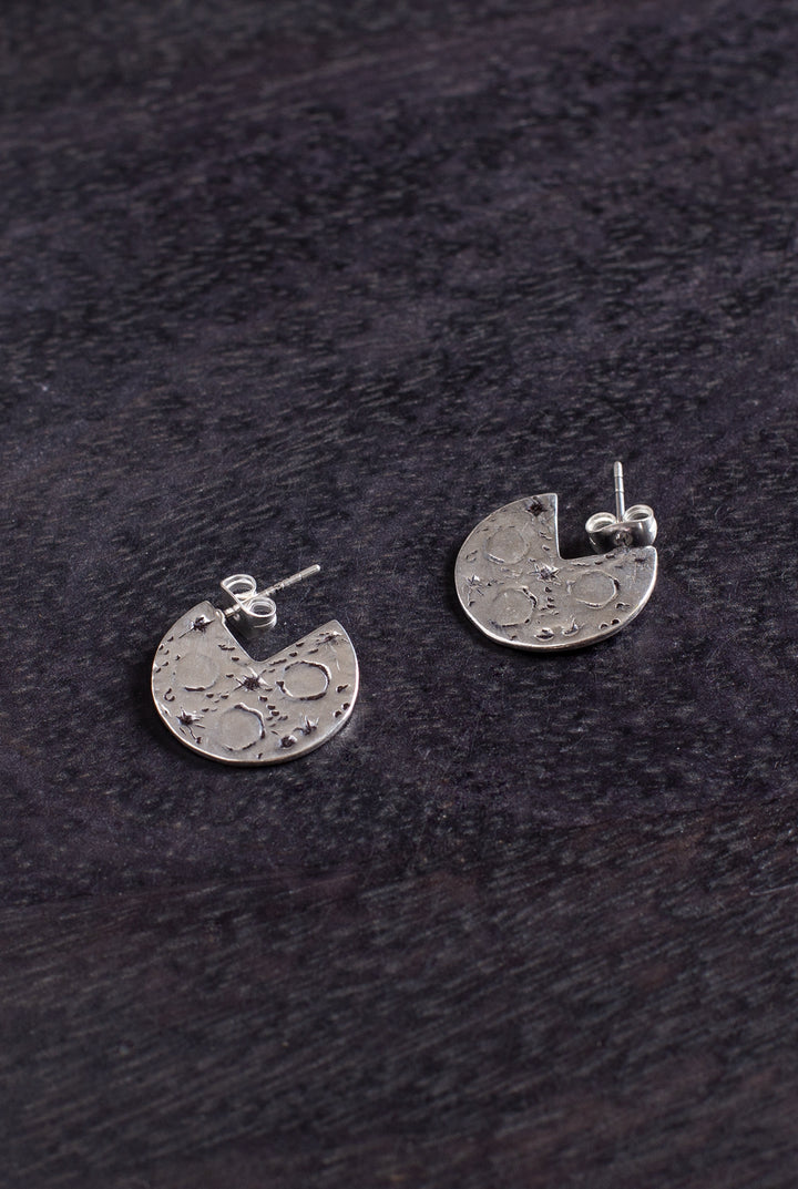 The Midnight Crush Earrings