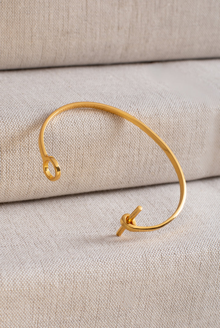 The Knot Bracelet