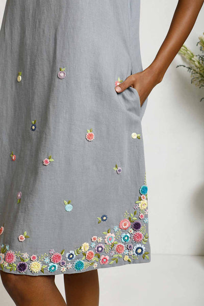 NOSTALGIA EMBROIDERED SHIFT DRESS