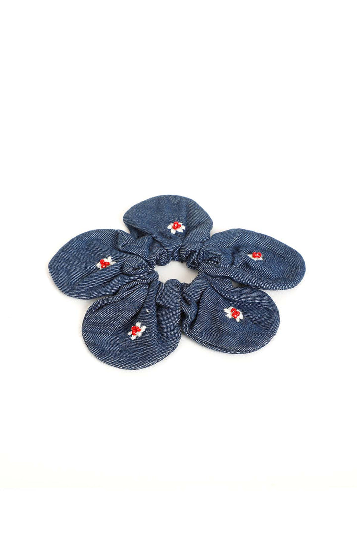 MIDNIGHT PERIWINKLE FLOWER SCRUNCHIE