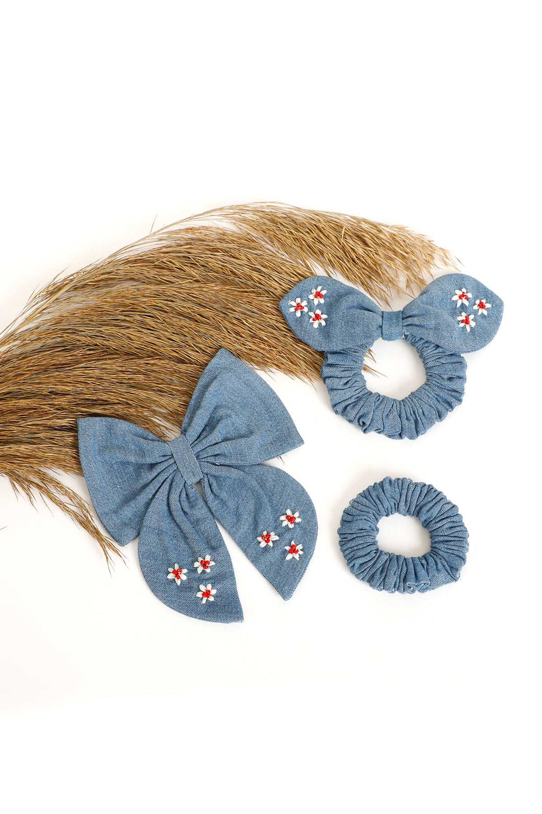 3 PACK FABLE BOW & FEMALE  HAIR SCRUNCHIES