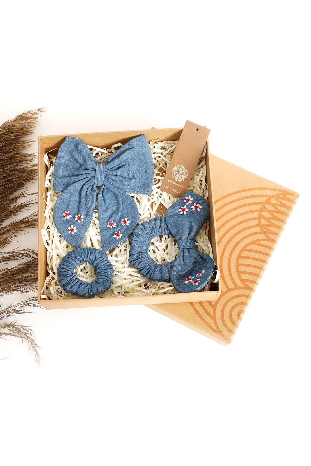 3 PACKBOW &  PERIWINKLE FLOWER  FEMALE HAIR SCRUNCHIES