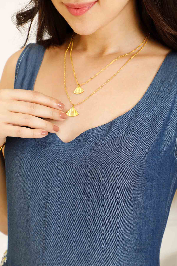 SWEETHEART NECKLINE MIDI DRESS