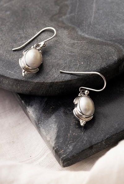 Luna White Pearl Earrings