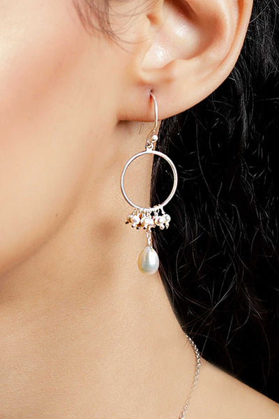 Gretchen Silver Pearl Earrings